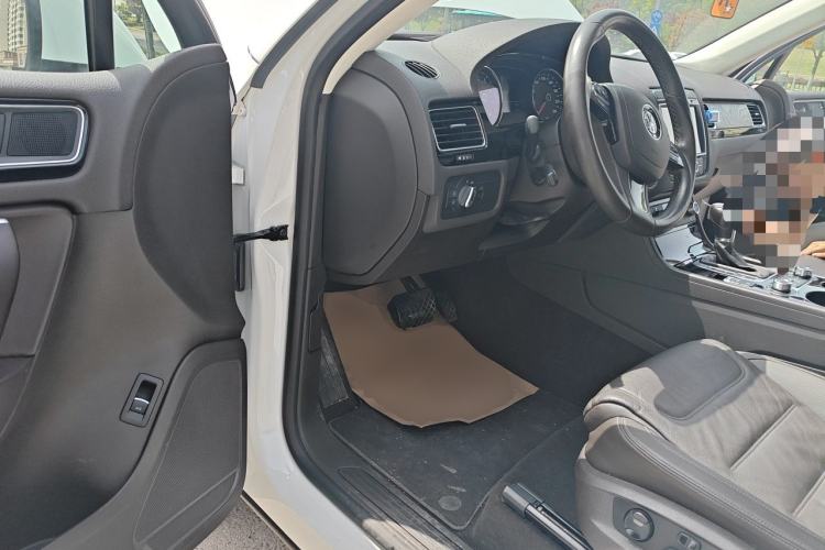 Used Volkswagen Touareg 2016 3.0 TSI Standard Version Driver Seat