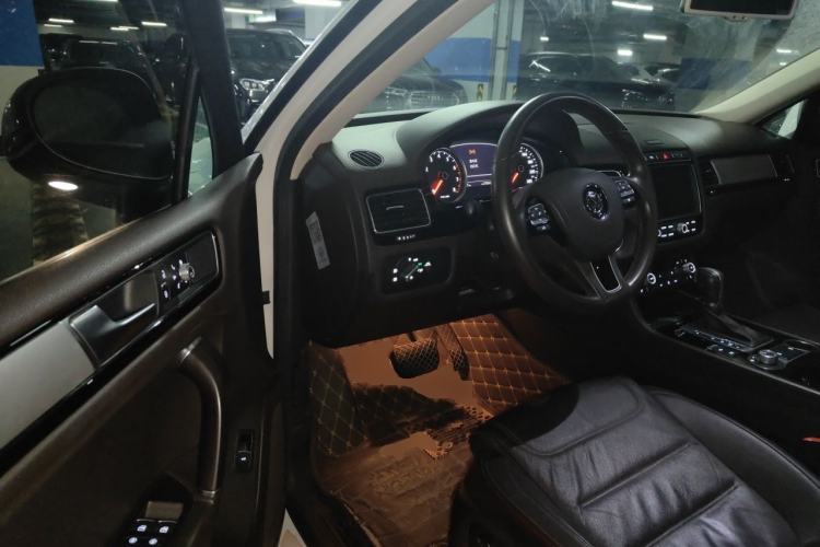 Used Volkswagen Touareg 2016 3.0 TSI Ignis Edition Driver Seat