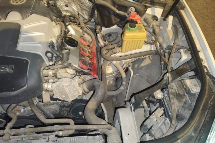 Used Volkswagen Touareg 2016 3.0 TSI Ignis Edition Engine Bay Left