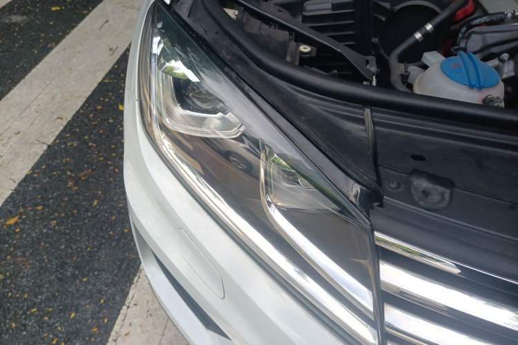 Used Volkswagen Touareg 2016 3.0 TSI Standard Version Exterior 6