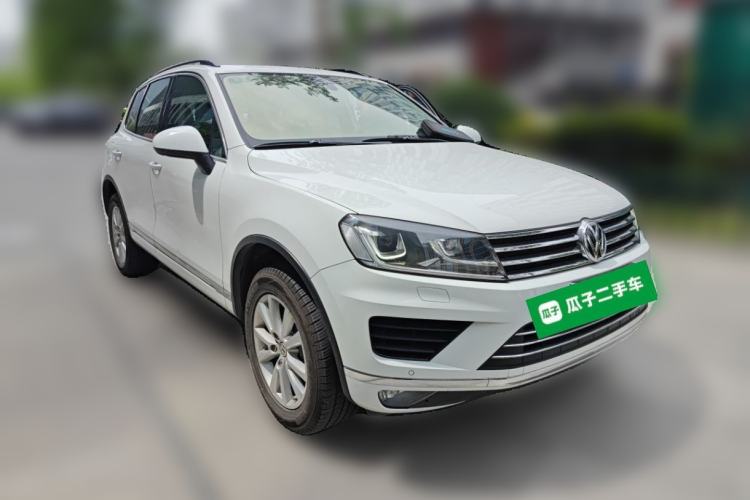 Used Volkswagen Touareg 2016 3.0 TSI Standard Version Front Right 45 Deg