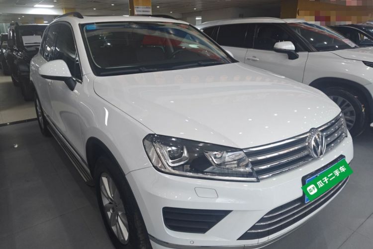 Used Volkswagen Touareg 2016 3.0 TSI Ignis Edition Front Right 45 Deg