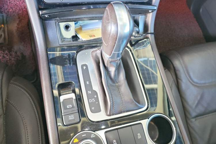 Used Volkswagen Touareg 2016 3.0 TSI Standard Version Gear Lever