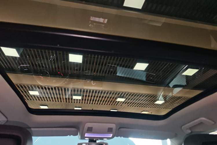 Used Volkswagen Touareg 2016 3.0 TSI Ignis Edition Headliner