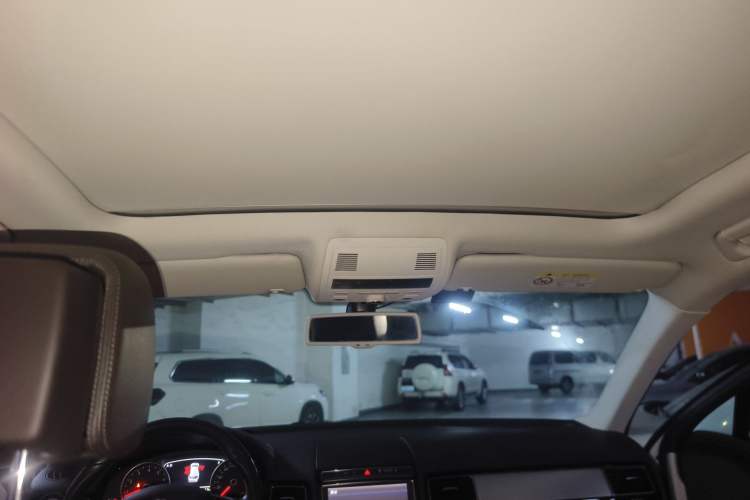 Used Volkswagen Touareg 2016 3.0 TSI Ignis Edition Headliner