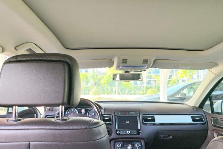 Used Volkswagen Touareg 2016 3.0 TSI Standard Version Headliner
