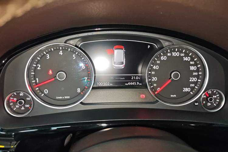 Used Volkswagen Touareg 2016 3.0 TSI Ignis Edition Instrument Cluster