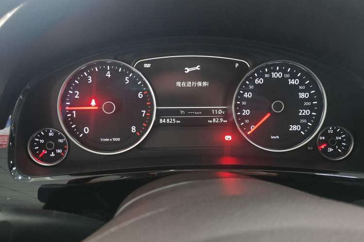 Used Volkswagen Touareg 2016 3.0 TSI Ignis Edition Instrument Cluster