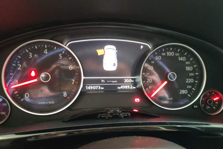 Used Volkswagen Touareg 2016 3.0 TSI Ignis Edition Instrument Cluster
