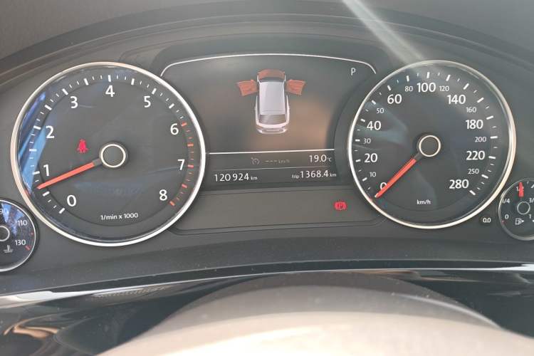 Used Volkswagen Touareg 2016 3.0 TSI Standard Version Instrument Cluster