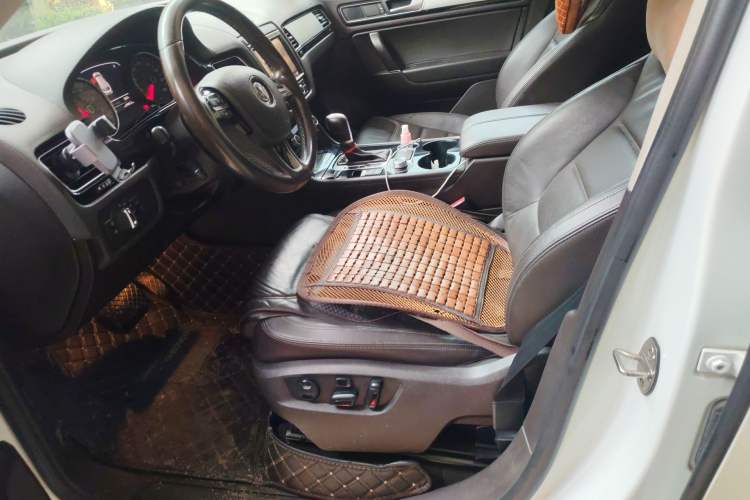 Used Volkswagen Touareg 2016 3.0 TSI Ignis Edition Left Front Seat