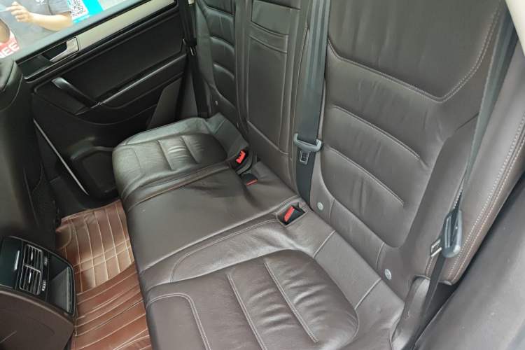 Used Volkswagen Touareg 2016 3.0 TSI Standard Version Left Rear Seat