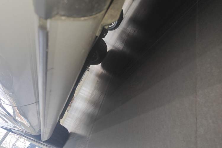 Used Volkswagen Touareg 2016 3.0 TSI Ignis Edition Left Side Sill
