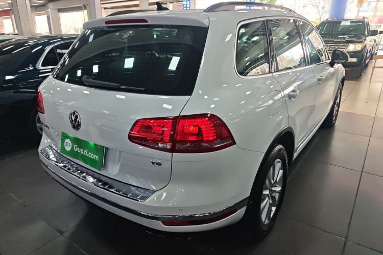 Used Volkswagen Touareg 2016 3.0 TSI Ignis Edition Rear Right 45 Deg