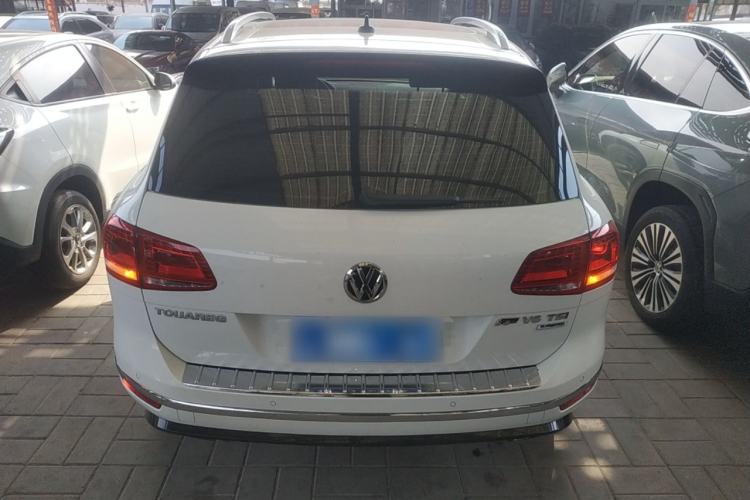 Used Volkswagen Touareg 2016 3.0 TSI High-End Version Rear