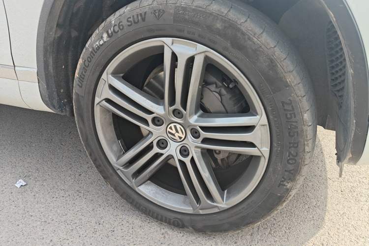 Used Volkswagen Touareg 2016 3.0 TSI Standard Version Right Front Wheel Hub