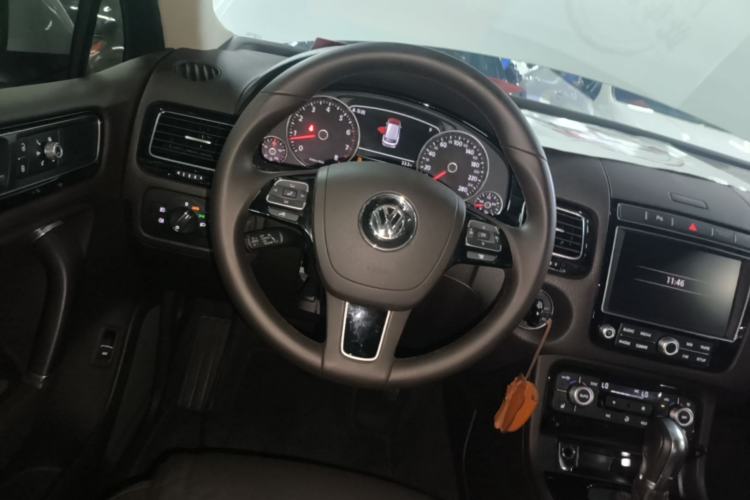 Used Volkswagen Touareg 2016 3.0 TSI Ignis Edition Steering Wheel