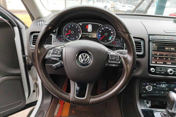 Used Volkswagen Touareg 2016 3.0 TSI Ignis Edition Steering Wheel