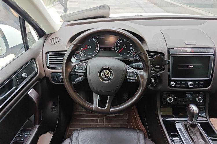 Used Volkswagen Touareg 2016 3.0 TSI Standard Version Steering Wheel