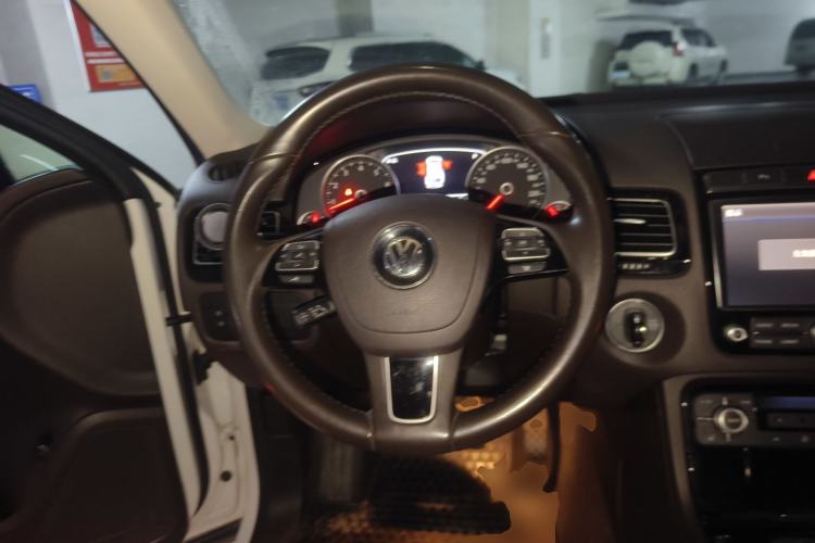Used Volkswagen Touareg 2016 3.0 TSI Ignis Edition Steering Wheel