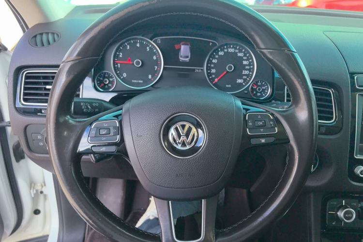 Used Volkswagen Touareg 2016 3.0 TSI Ignis Edition Steering Wheel