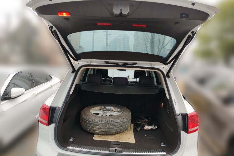 Used Volkswagen Touareg 2016 3.0 TSI Ignis Edition Trunk