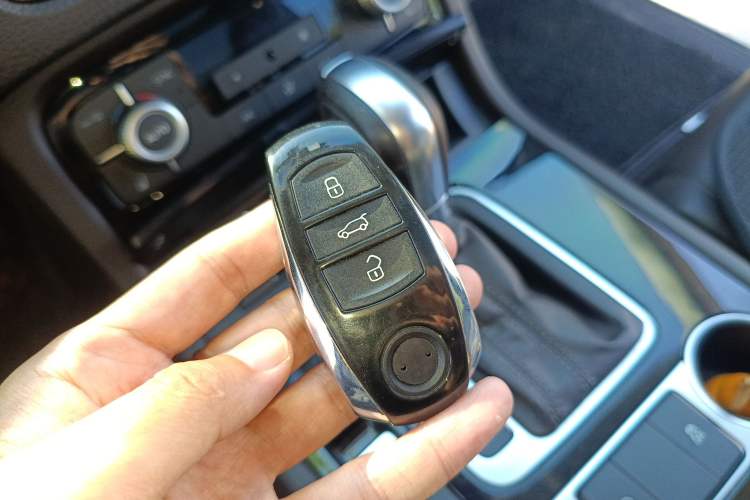 Used Volkswagen Touareg 2016 3.0 TSI Standard Version Vehicle Key