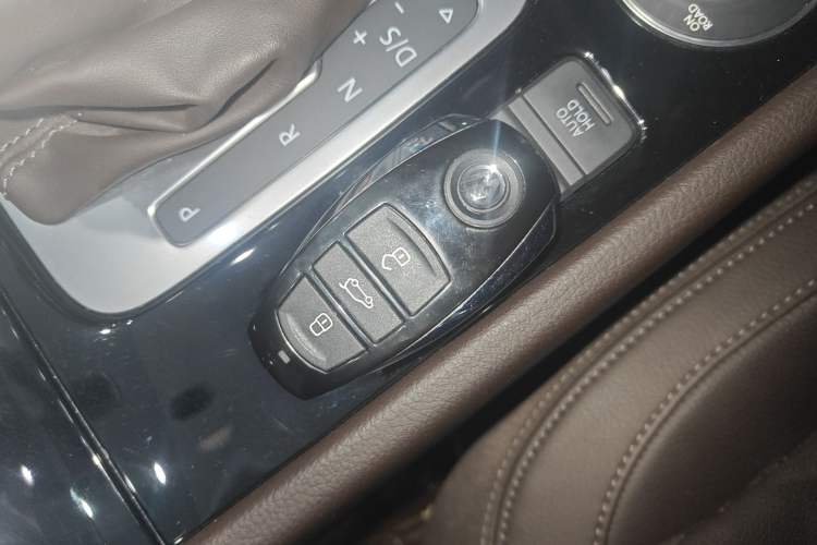 Used Volkswagen Touareg 2016 3.0 TSI Ignis Edition Vehicle Key