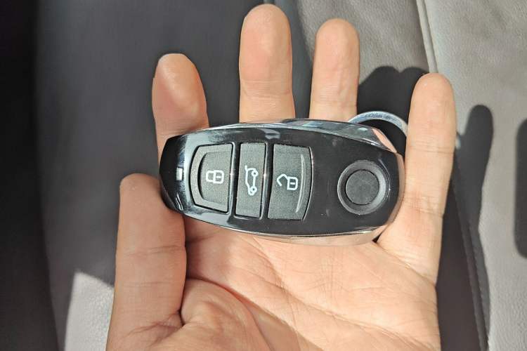 Used Volkswagen Touareg 2016 3.0 TSI Standard Version Vehicle Key
