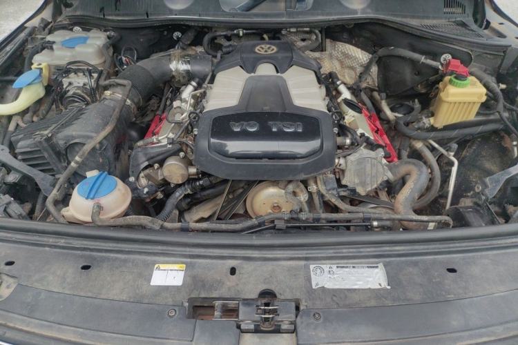 Used Volkswagen Touareg 2016 3.0 TSI Ignis Edition Engine Bay