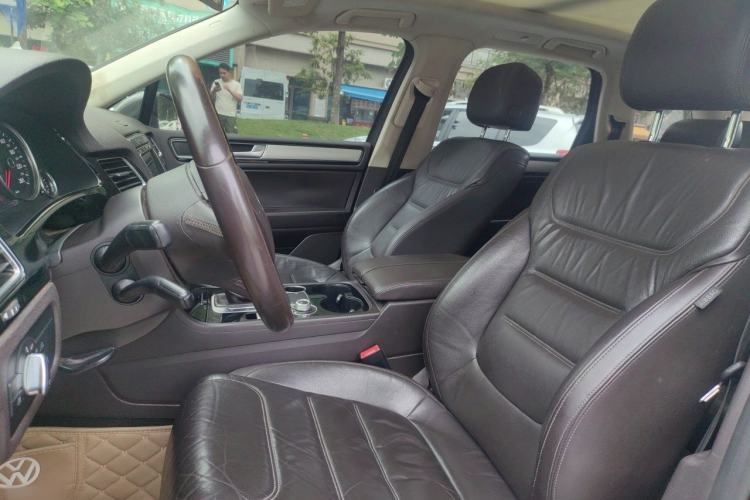 Used Volkswagen Touareg 2016 3.0 TSI Ignis Edition Left Front Seat