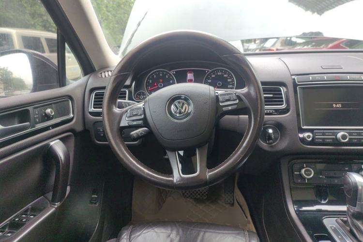 Used Volkswagen Touareg 2016 3.0 TSI Ignis Edition Steering Wheel