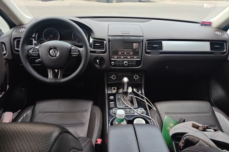 Used Volkswagen Touareg 2017 3.0 TSI Touareg Edition Center Console