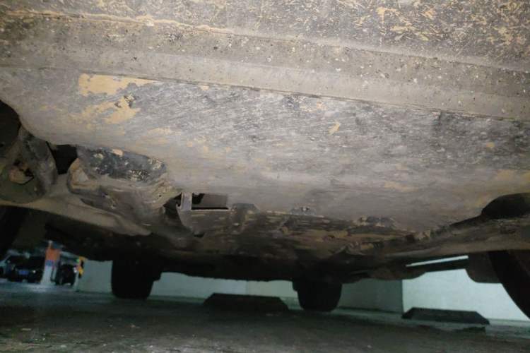 Used Volkswagen Touareg 2017 3.0 TSI Yuyue Model Chassis Front