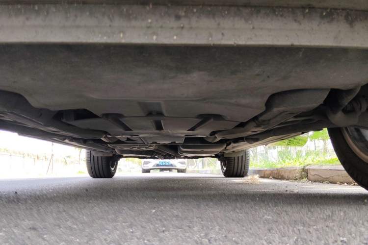 Used Volkswagen Touareg 2017 3.0 TSI Yuyue Model Chassis Front