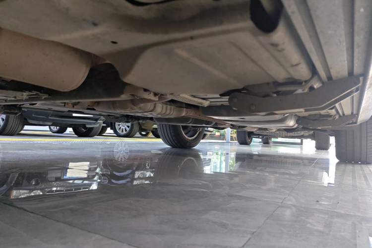 Used Volkswagen Touareg 2017 3.0 TSI Touareg Model Chassis Front Left