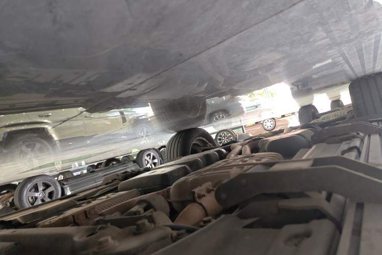 Used Volkswagen Touareg 2017 3.0 TSI Touareg Model Chassis Front Right