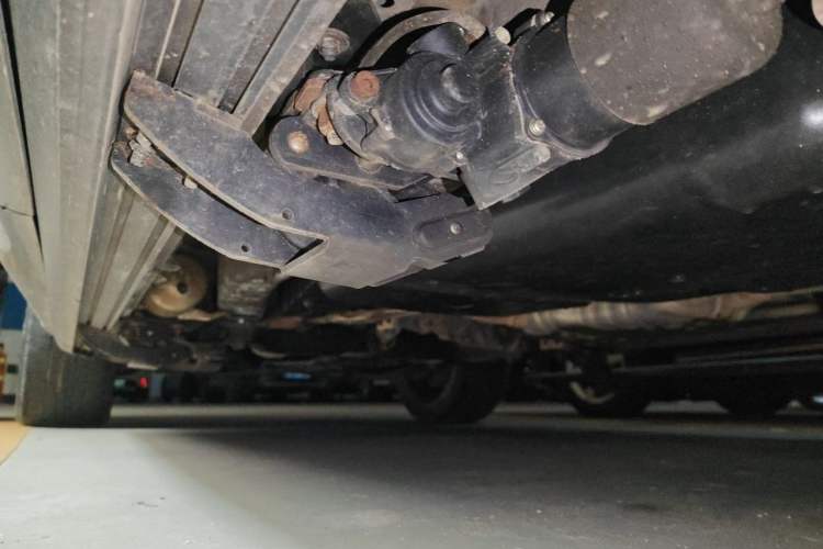 Used Volkswagen Touareg 2017 3.0 TSI Yuyue Model Chassis Rear Left