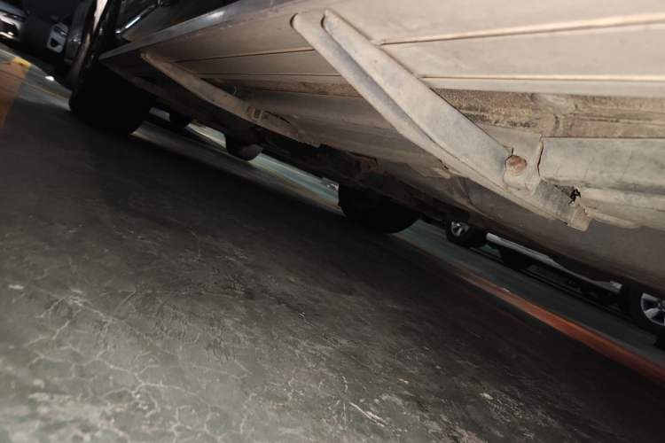 Used Volkswagen Touareg 2017 3.0 TSI Touareg Model Chassis Rear Left