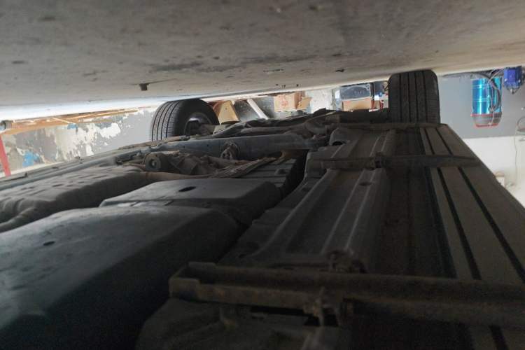Used Volkswagen Touareg 2017 3.0 TSI Touareg Model Chassis Rear Left
