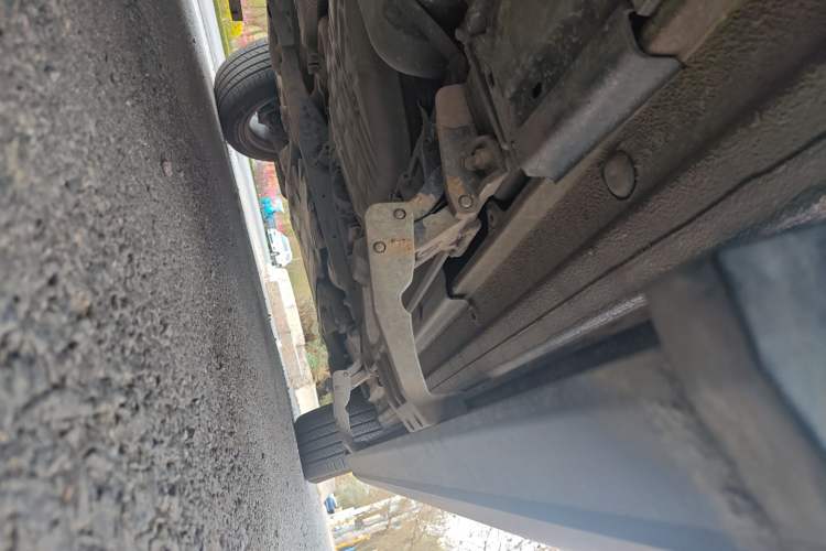 Used Volkswagen Touareg 2017 3.0 TSI Yuyue Model Chassis Rear Right