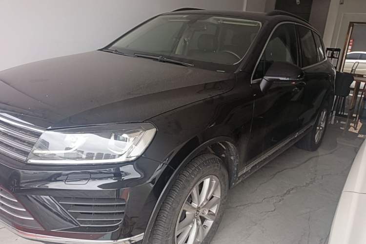 Used Volkswagen Touareg 2017 3.0 TSI Touareg Model Guazi used car, China used car export, Used car for sale, Used Volkswagen cars, Cheapest cars for sale