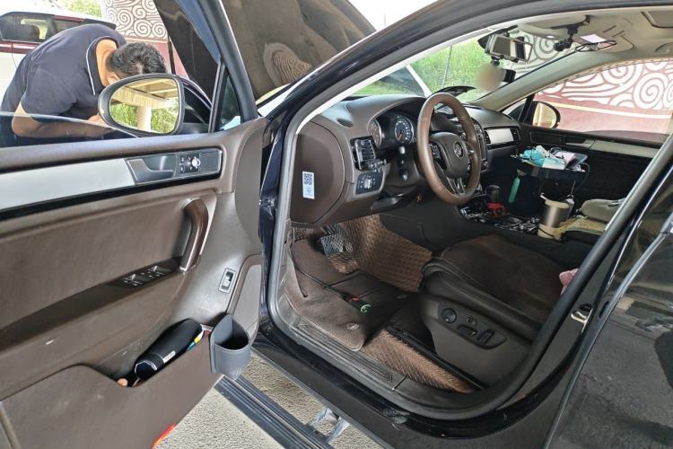 Used Volkswagen Touareg 2017 3.0 TSI Touareg Model Driver Seat