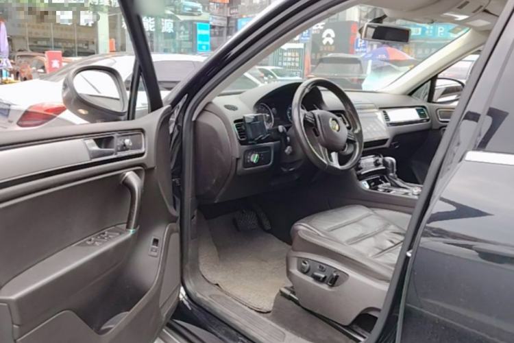 Used Volkswagen Touareg 2017 3.0 TSI Touareg Model Driver Seat