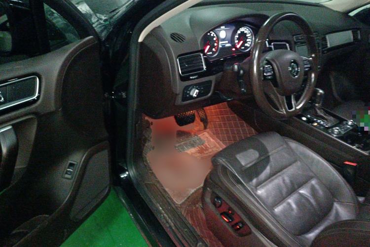 Used Volkswagen Touareg 2017 3.0 TSI Touareg Model Driver Seat