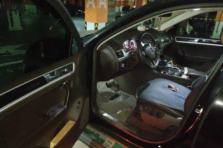 Used Volkswagen Touareg 2017 3.0 TSI Yuyue Model Driver Seat