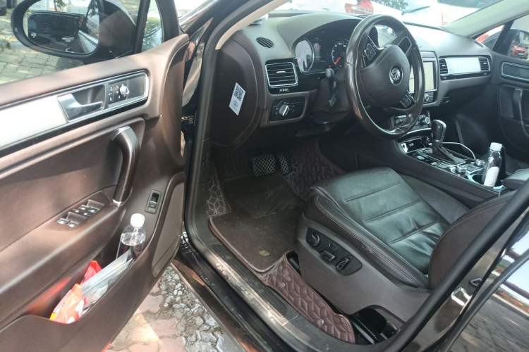 Used Volkswagen Touareg 2017 3.0 TSI Touareg Edition Driver Seat