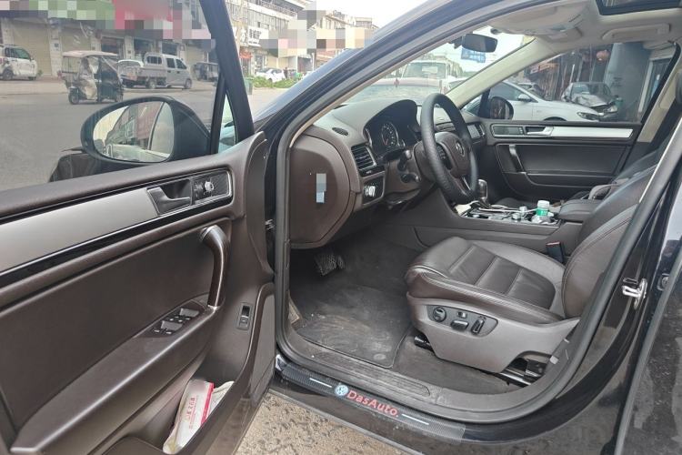 Used Volkswagen Touareg 2017 3.0 TSI Touareg Edition Driver Seat