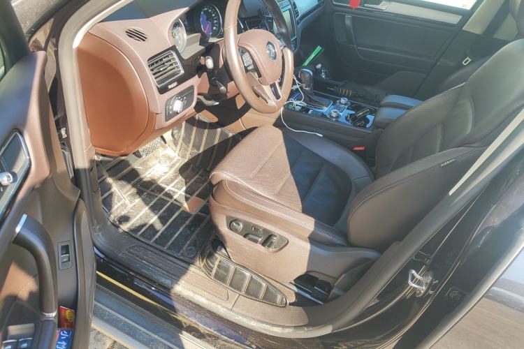 Used Volkswagen Touareg 2017 3.0 TSI Touareg Model Driver Seat