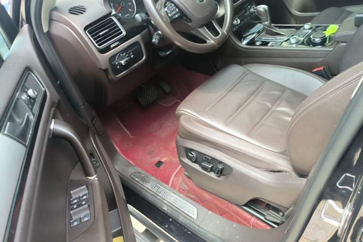 Used Volkswagen Touareg 2017 3.0 TSI Touareg Edition Driver Seat